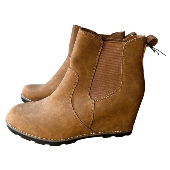 Universal Threads Brown Ankle Boots Size 11 - Picture 1 of 7